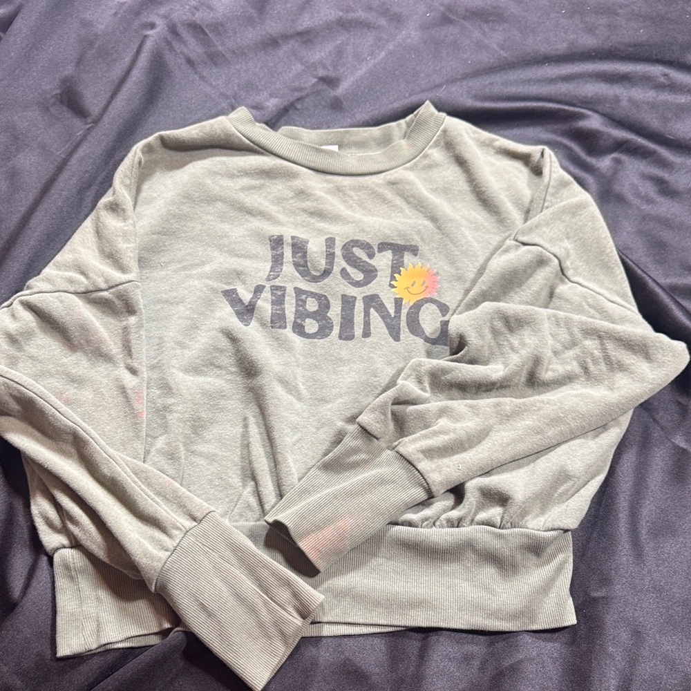 Old Navy Gray Just Vibing Sweatshirt